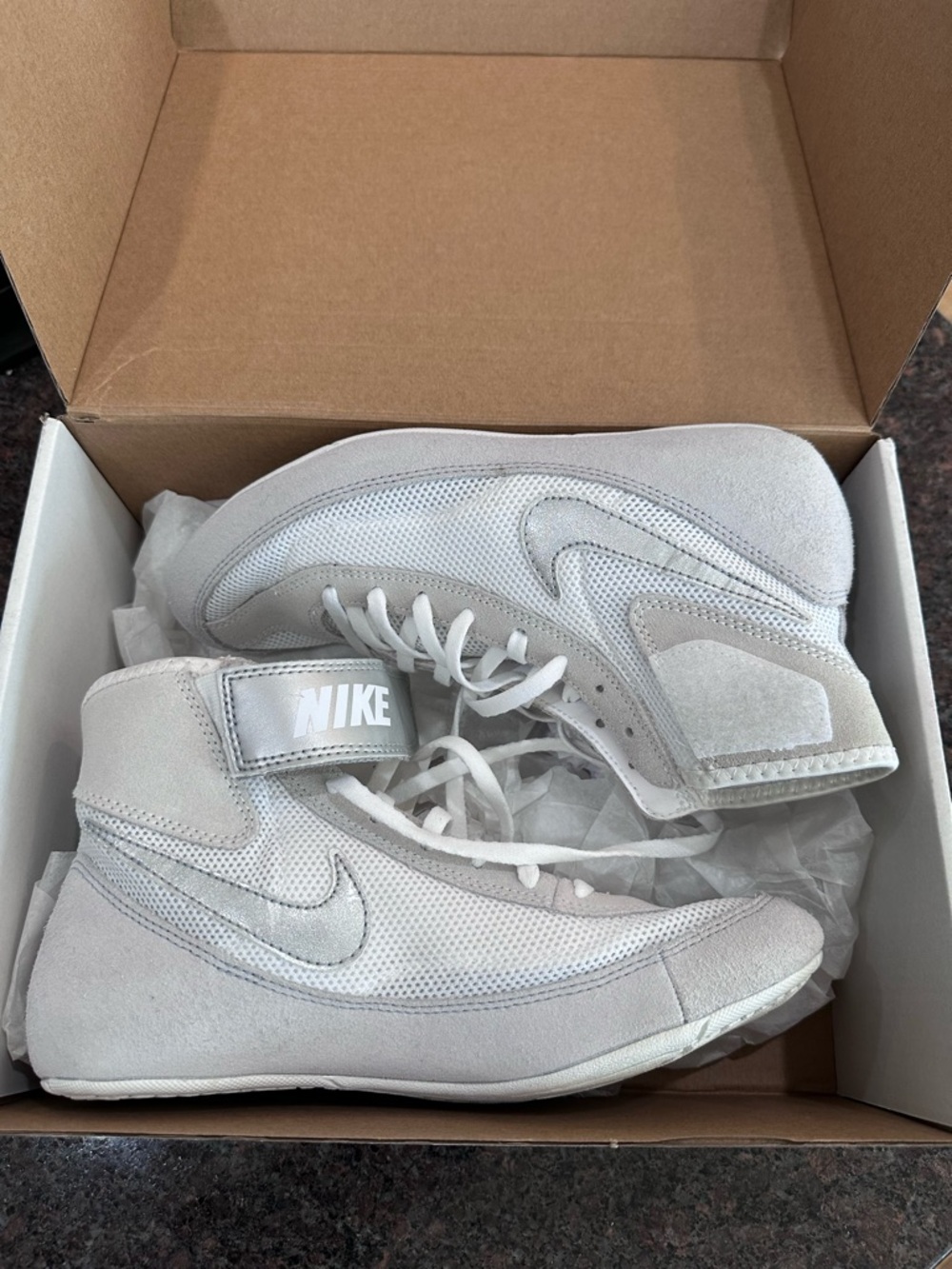 Nike Men's Speedsweep VII wrestling shoes. Size 7.5